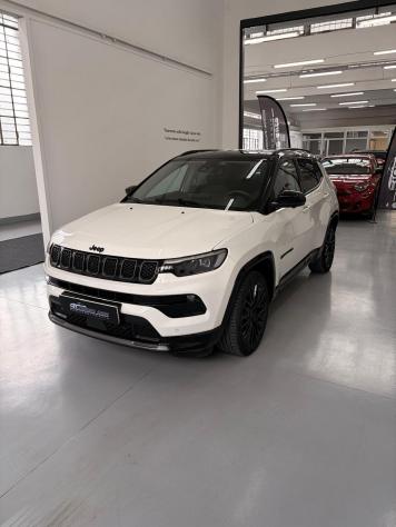 Jeep Compass 1.3 Turbo T4 240 CV PHEV AT6 4xe S NO VINCOLI - Foto 4
