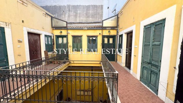 ZONA UMBERTINA IN PALAZZO STILE LIBERTY APPARTAMENTO E DEPANDANCE - Foto 7