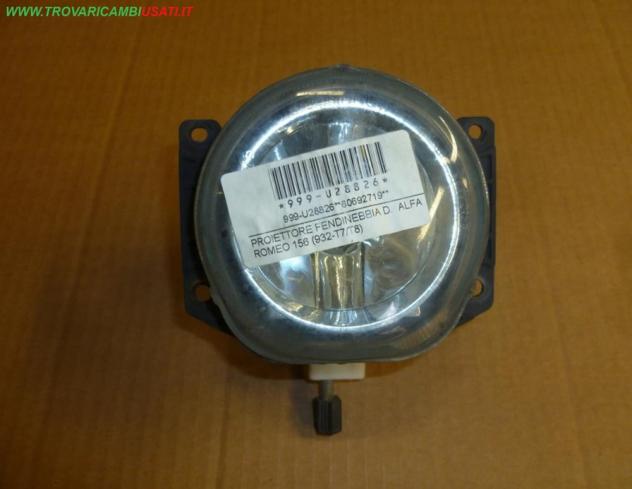 PROIETTORE FENDINEBBIA D. ALFA ROMEO 156 (932-T7/T8) Parti elettriche Fanaleria Fendinebbia dx. ALFA ROMEO - 156 - 01-04-2000 - 01-03-2002, ALFA RO