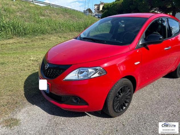 LANCIA - Ypsilon -1.0 firefly hybrid Silver s