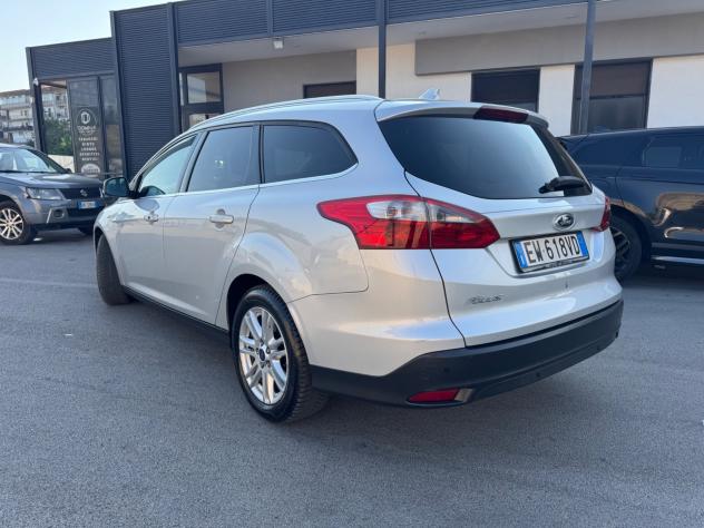 Ford Focus 1.6 TDCi 115 CV SW Titanium - Foto 10