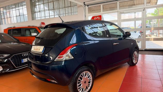 Lancia Ypsilon 1.2 69 CV 5 porte GPL Ecochic Gold - Foto 6