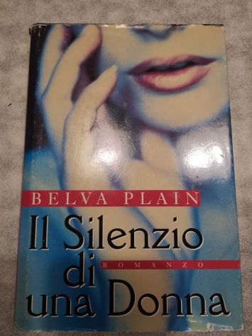 Lotto 25 libri diverso genere
