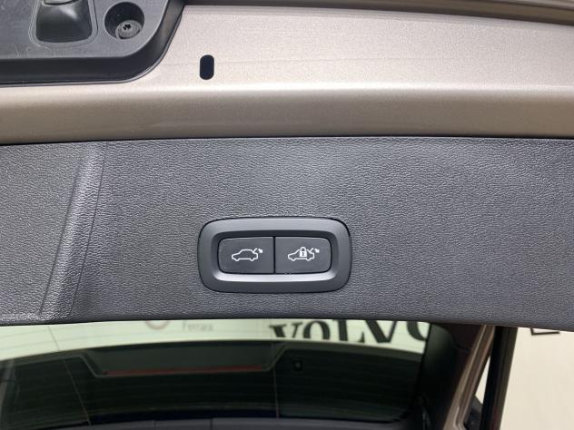 Volvo XC40 T2 automatico Core - Foto 10