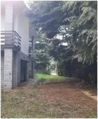 Immobile in asta di 367 m² con più di 5 locali e box auto doppio in vendita a Bulgarograsso - Foto 2