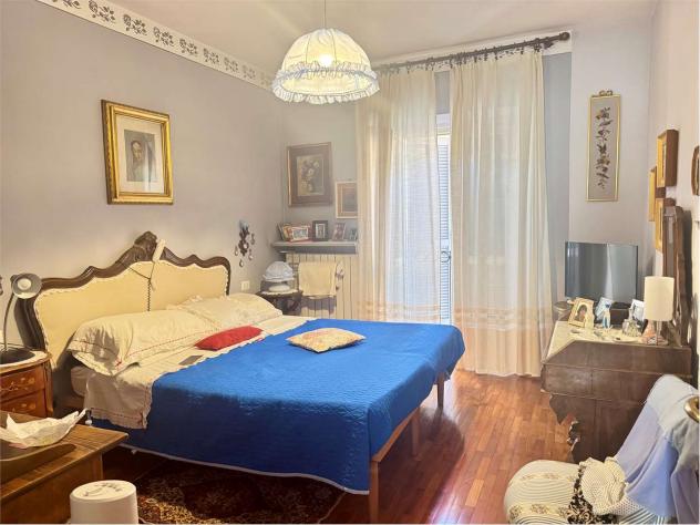 V000592 - NUDA PROPRIETÀ – Trilocale su tre livelli in centro città - Foto 17