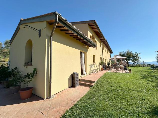 Casale in vendita a Colle - Buggiano 300 mq Rif: 1354324