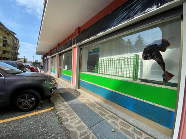 Immobile di 95 m² con 2 locali in affitto a Oggiono