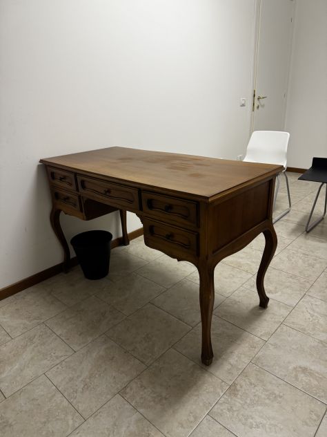 Elegante completo in stile classico – Mobile, scrivania e poltrona coordinati - Foto 4