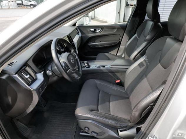 VOLVO XC60 B4 (d) AWD Geartronic Momentum Pro (Motore Nuovo) rif. 24051563 - Foto 5
