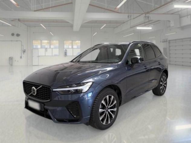 VOLVO XC60 B4 (d) AWD automatico Plus Dark rif. 23825782