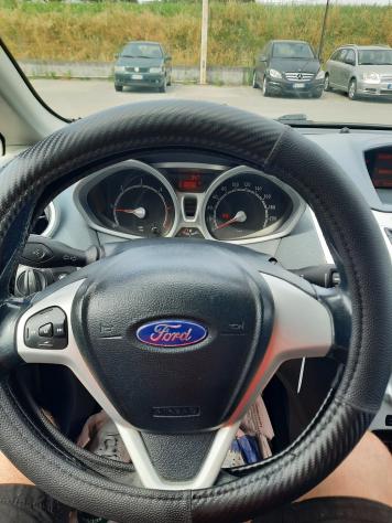 Ford Fiesta 1.6 TDCi 95 CV 5p. Titanium - Foto 4