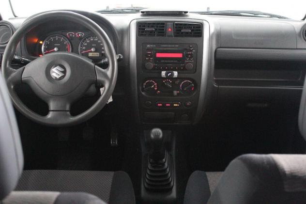 SUZUKI - Jimny - 1.3i 16V 4WD JLX - Foto 7
