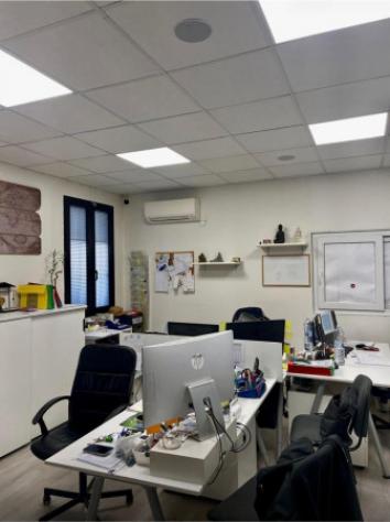 Immobile di 320 m² in vendita a Carpi