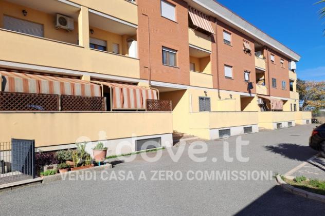 Appartamento di 45 m² con 1 locale e posto auto in vendita a Roma