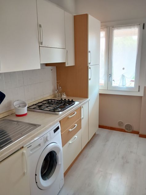 AFFITTASI VERONA vicinanze CASTELNUOVO DEL GARDA appartamento arredato - Foto 2