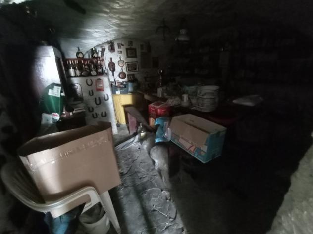 VENDESI A VILLA FARALDI RUSTICO DI 50MQ E CANTINE SOTTOSTANTI - Foto 8