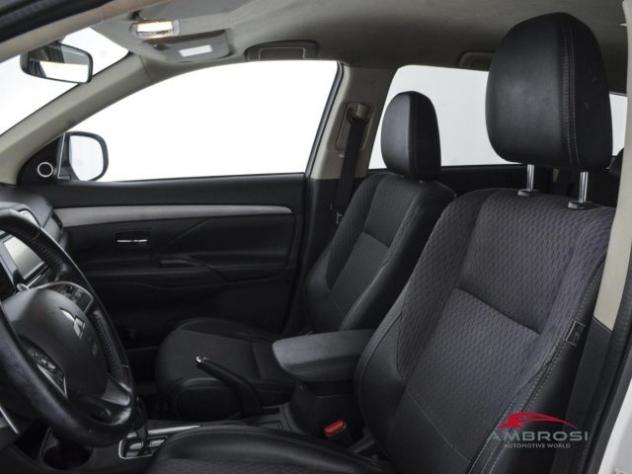MITSUBISHI OUTLANDER 2.2 DI-D 4WD Instyle 7p. - PER OPERATORI DEL SETTO rif. 24054847 - Foto 9