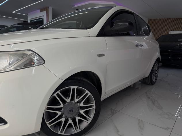 Lancia Ypsilon 1.2 GPL Ecochic Platinum Iper Full - Foto 4