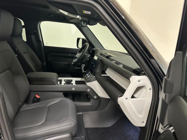 Land Rover Defender Defender 110 3.0D I6 200 CV AWD Auto X-Dynamic SE - Foto 3