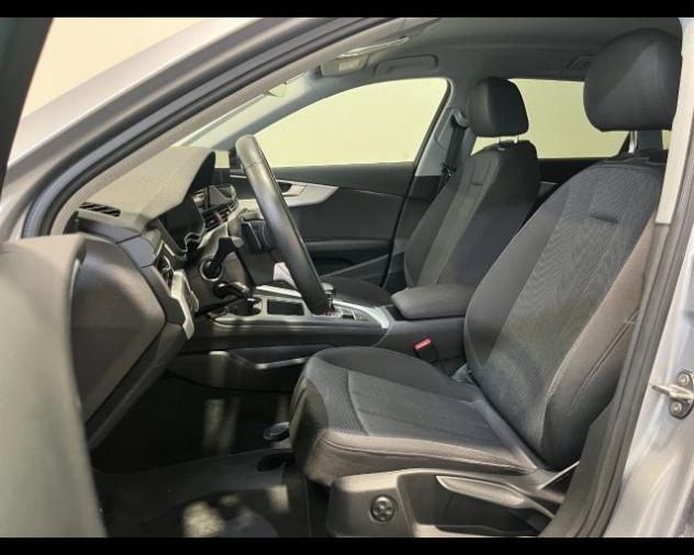 AUDI A4 AVANT 35 TDI S-TRONIC BUSINESS ADVANCED rif. 23793240 - Foto 10