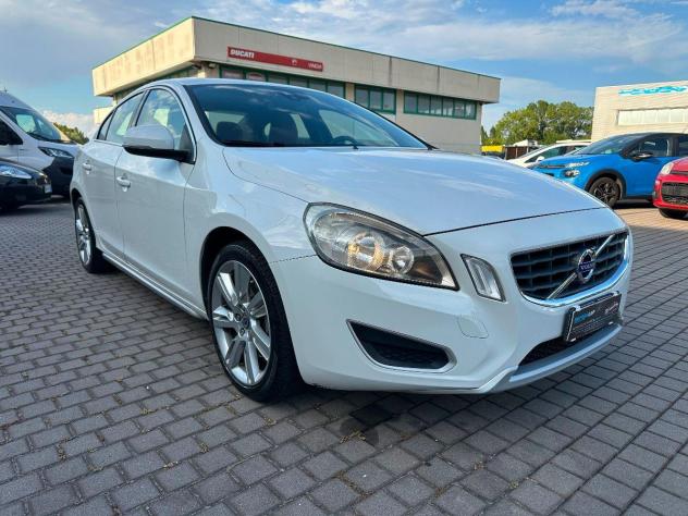 VOLVO - S40 - 2.4 D5 R-design - Foto 3