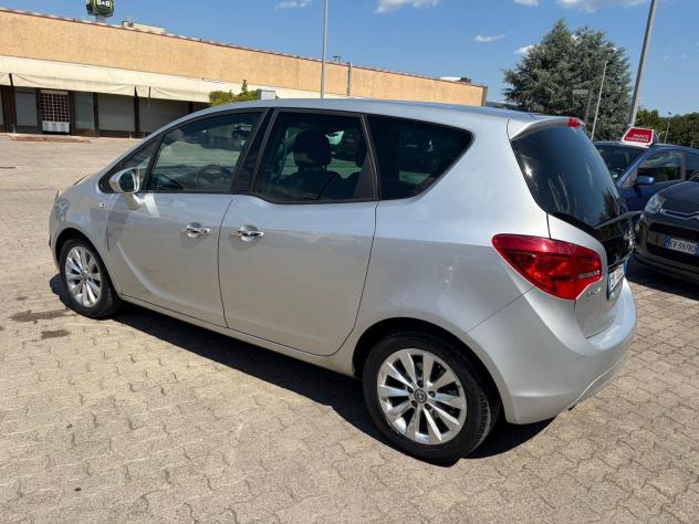 Opel Meriva 1.3 CDTI 95CV ecoFLEX Cosmo - Foto 6