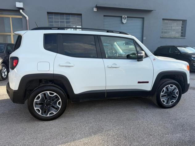 Jeep Renegade 2.0 MJet 170cv Trailhawk 4WD aut. - Foto 4
