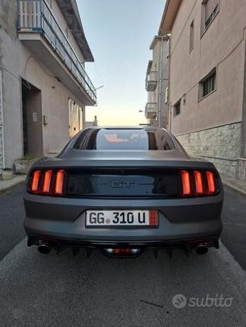 Ford Mustang Fastback 5.0 V8 TiVCT aut. GT - Foto 9
