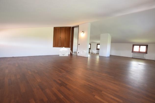 CASA INDIPENDENTE di 4 vani e di 600 mq (ASOLO) rif. LG49 - Foto 8