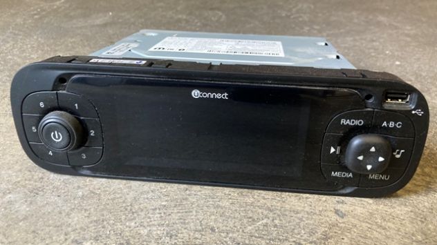 Autoradio originale Fiat Panda Cross del 2019 (07357033450) - Foto 2