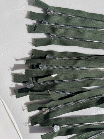 X88 Cerniere Zip metallo senza tiretto cm 35 col. Verde – Pz. 12 - Foto 4