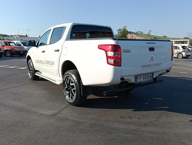 Mitsubishi L200 2.4 DI-D/154CV Double Cab Inform - Foto 6