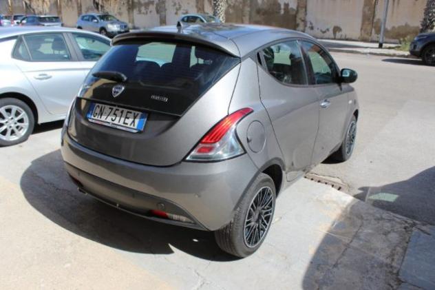 LANCIA Ypsilon 1.0 FireFly 5 porte S&S Hybrid Gold rif. 24203251 - Foto 4