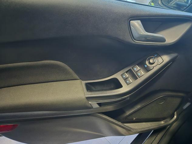 Ford Fiesta 1.1 75 CV 5 porte Titanium - Foto 8