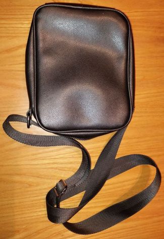 Marsupio nero con due tasche. - Foto 3