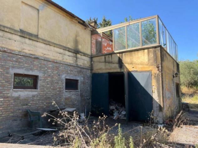 Immobile in asta di 202 m², box auto in vendita a Appignano - Foto 2