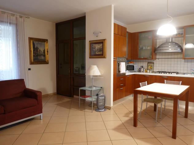Suzzara vendesi casa indipendente 10 vani 430 Mq - Foto 2