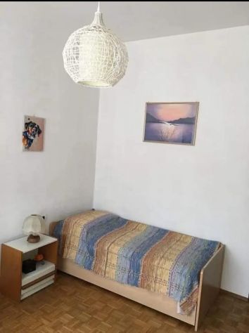 Stanza singola in trilocale con giardino privato - Foto 4