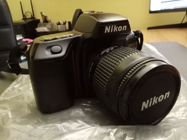 Nikon F70 (macchina fotografica a pellicola) - Foto 4