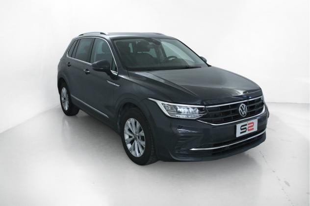 Volkswagen Tiguan 2.0 TDI SCR 150 cv Life DSG / Fari LED - ACC - Park Pilot ant e post - Climatronic 3 zone - Driver Assistence Pack - Foto 3