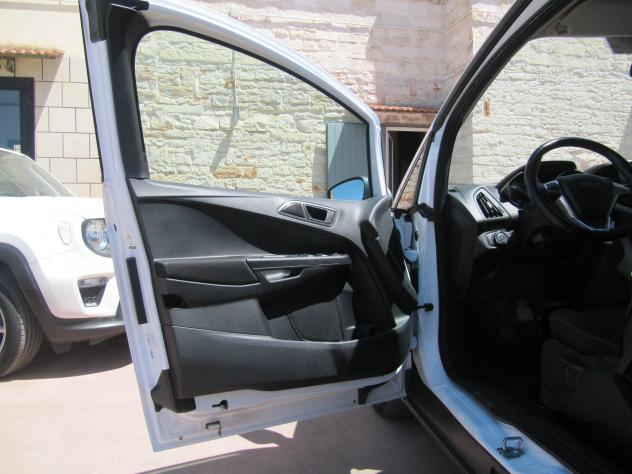 Ford B-Max 1.4 90 CV GPL Business Titanium - Foto 9