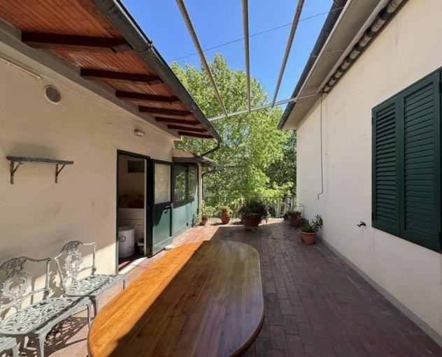 Porzione di casa in vendita a Pontedera 201 mq Rif: 1425260