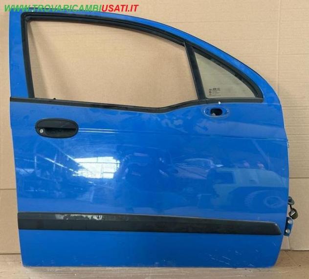 PORTA ANT.D. BLU MET. C/ALZ E SERR. Carrozzeria Lamierati esterni Porte Porta ant. dx. CHEVROLET - MATIZ - 01-05-2005 - 01-12-2010