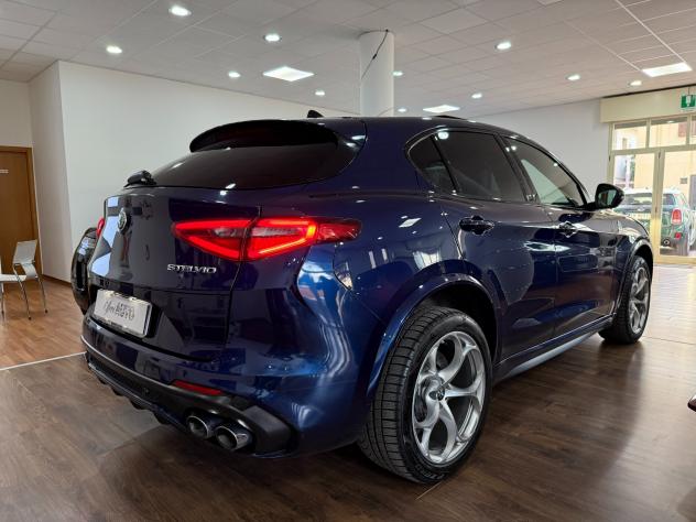 ALFA ROMEO STELVIO 2.9 V6 Bi-Turbo 510CV QUADRIFOGLIO - Foto 2