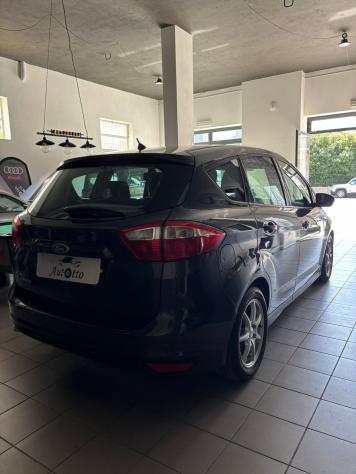 Ford C-Max 1.6 TDCi 95CV Plus - Foto 8