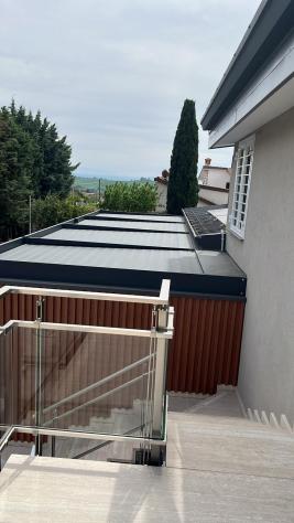 TRILOCALE RISTRUTTURATO A NUOVO E ARREDATO - CLASSE A - Foto 2