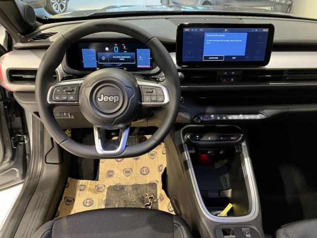 Jeep Avenger e-Hybrid 1.2 MHEV e-Hybrid Turbo Summit - Foto 7