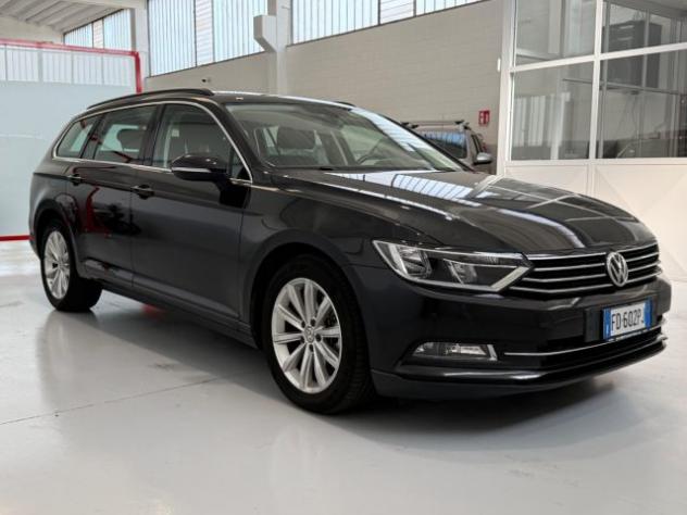 VOLKSWAGEN Passat Variant 2.0 TDI DSG Comfortline BlueMotion Technology rif. 24073043