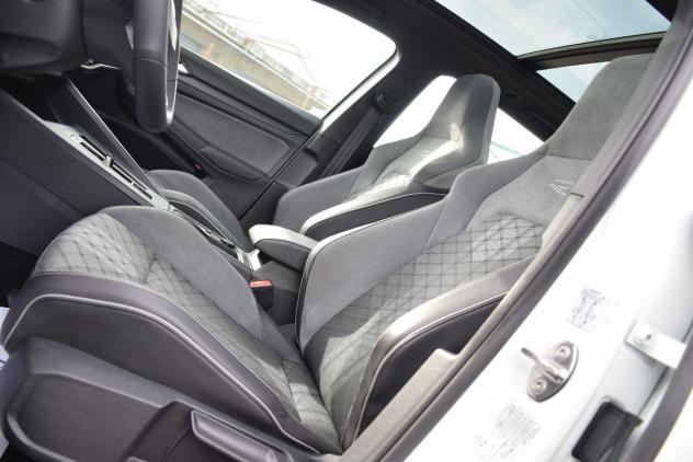 VOLKSWAGEN Golf VIII Variant SW - 2.0TDI 150CV AUTOMATICA DSG R-Line FULL - GANCIO - TETTO - ADAS - NAVI - FULL LED - CRUISE - BT - SENSORI - CAM - Foto 9